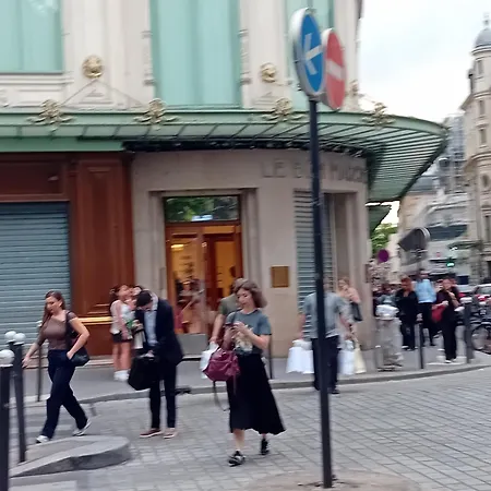 1 Mins Gare Montpatnasse ,close To Eiffel Tour And Louvre Meusm,amusing Place * Parigi