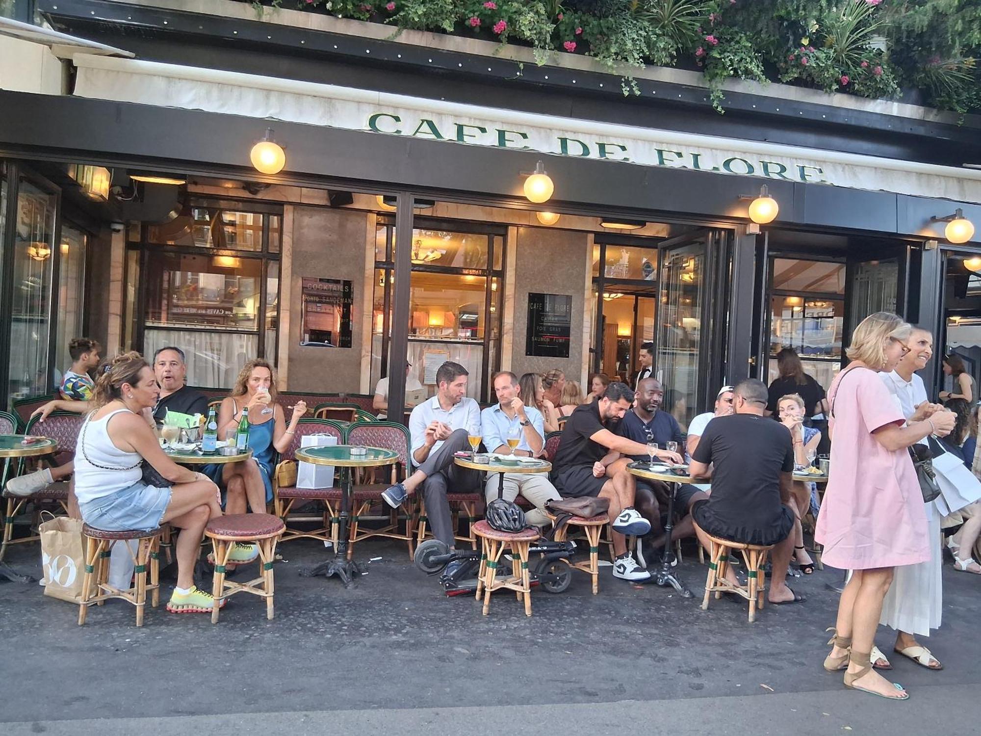 1 Mins Gare Montpatnasse ,close To Eiffel Tour And Louvre Meusm,amusing Place Apartment